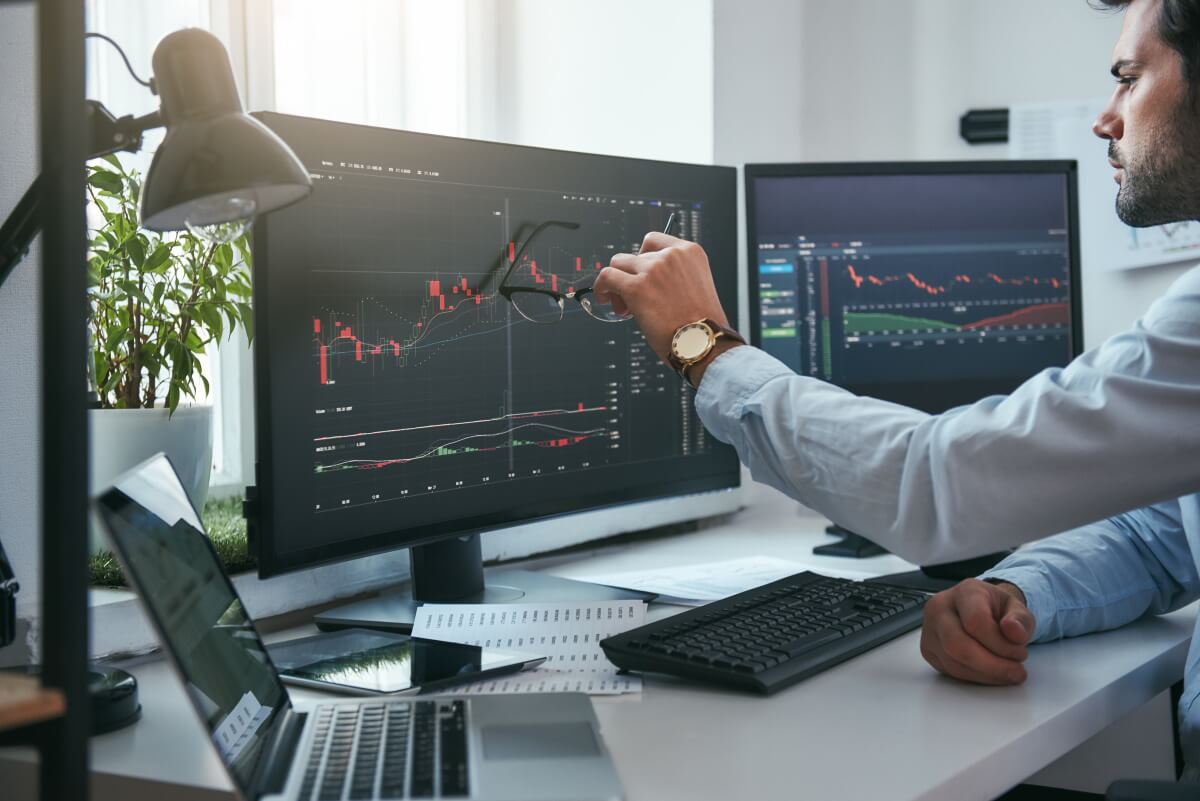 Как трейдеру работать с VIX
